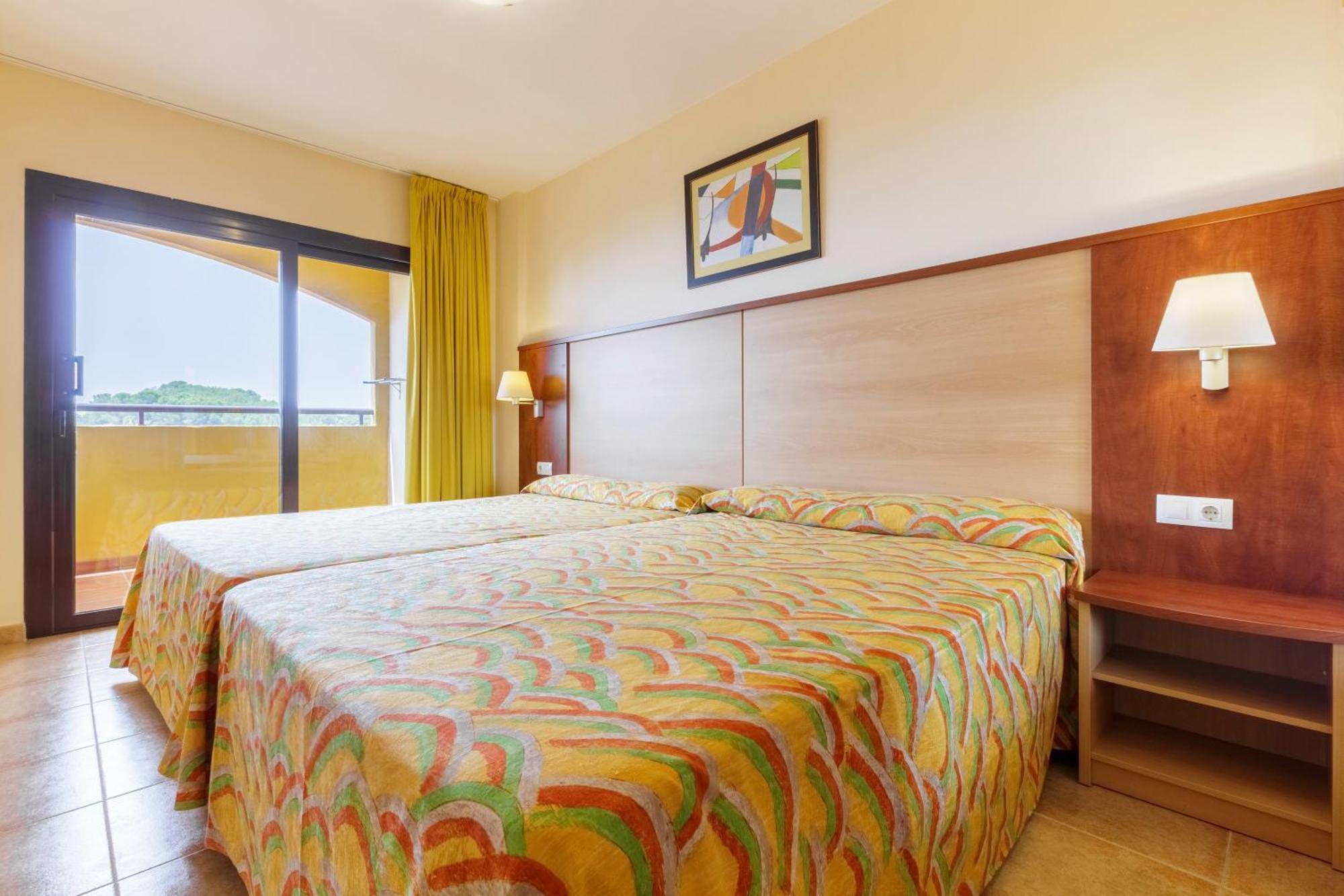 Apartamentos Best Alcazar La Herradura  Bagian luar foto