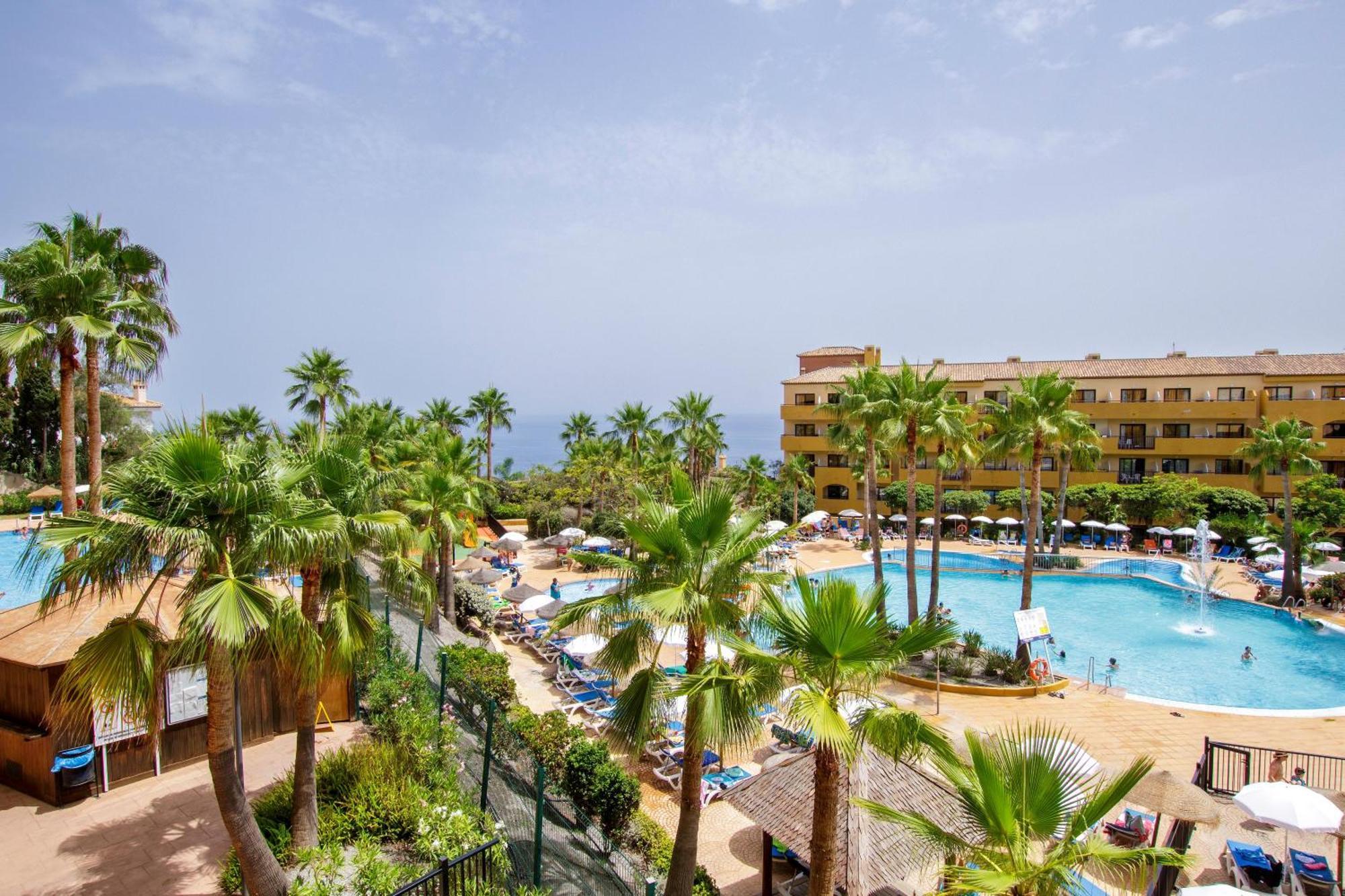 Apartamentos Best Alcazar La Herradura  Bagian luar foto