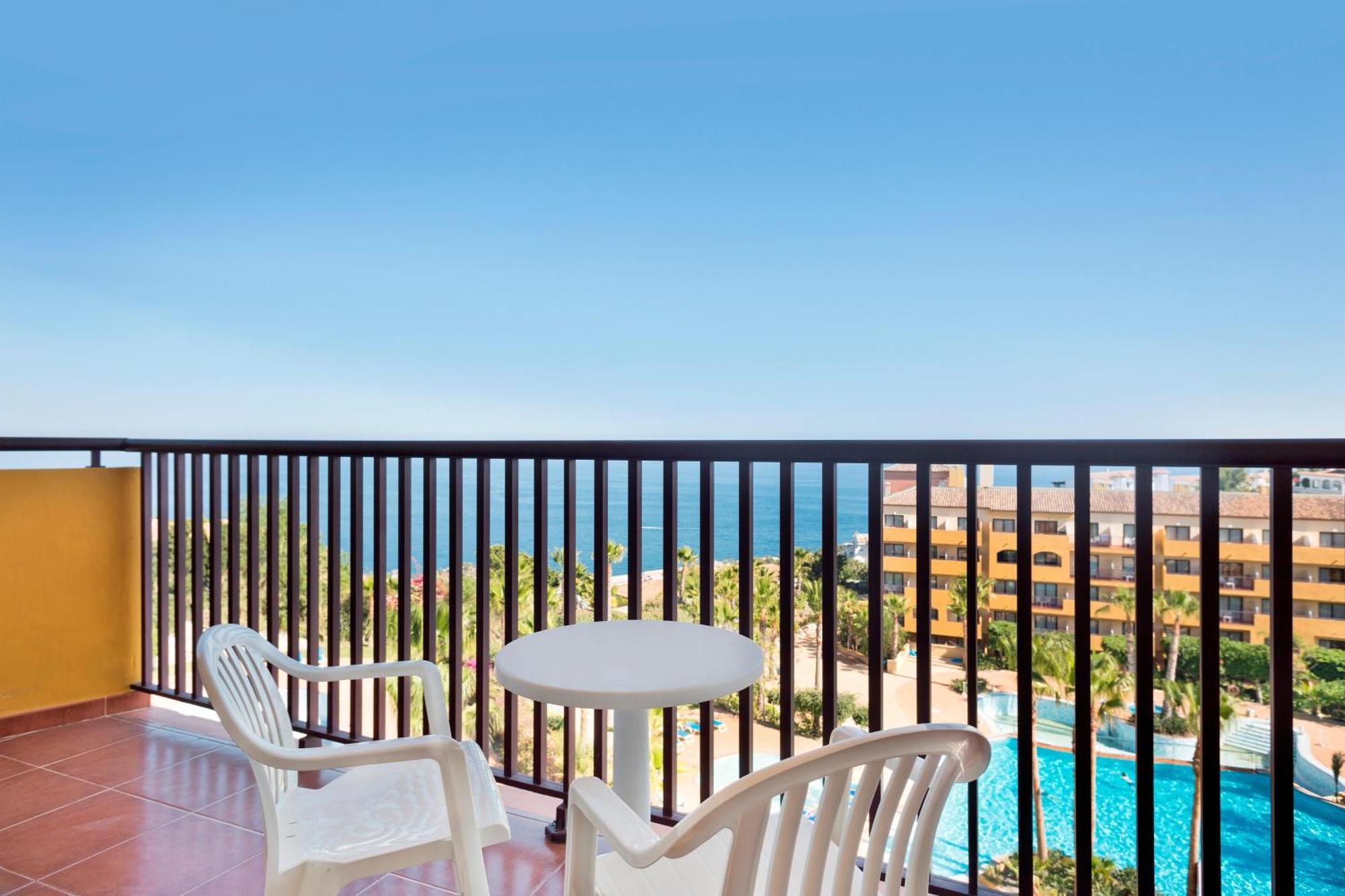 Apartamentos Best Alcazar La Herradura  Bagian luar foto